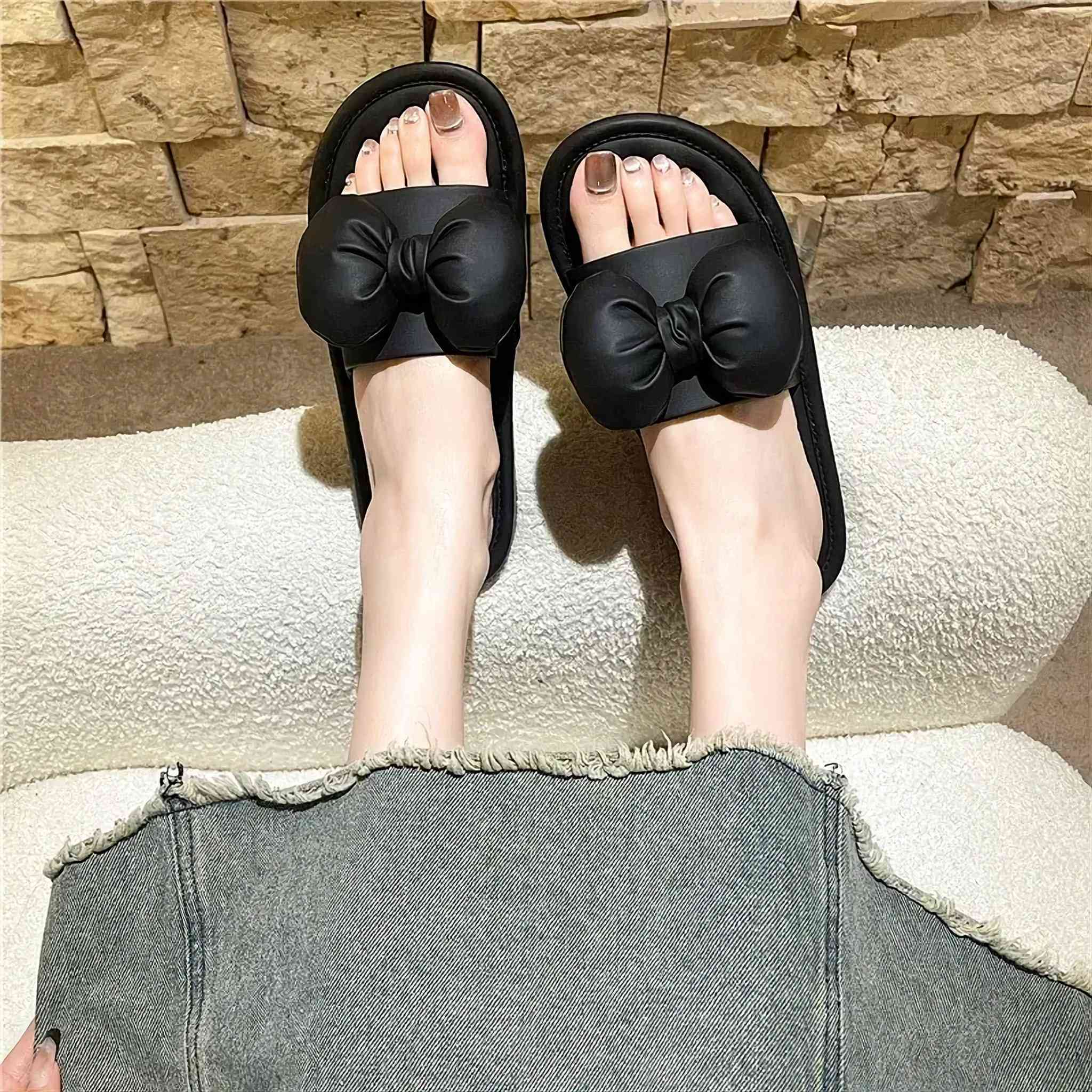 #جديد_علي_باريس✔️
شحاطة نسائي كوالتي عالي  ..طبي...شي راقي...
#السعر_10_الاف_فقط
#قياسات_كاملة_٣٧_٤١
#العنوان_السوق_الكبير_مقابل_ازياء_الحاج_ممي_مقابل_ابودعاء_للفرفوري


**إذا كنت صاحب هذا الإعلان وتريد حذفه لأي سبب، رجاءا أرسل رسالة إلى الدعم الفني**