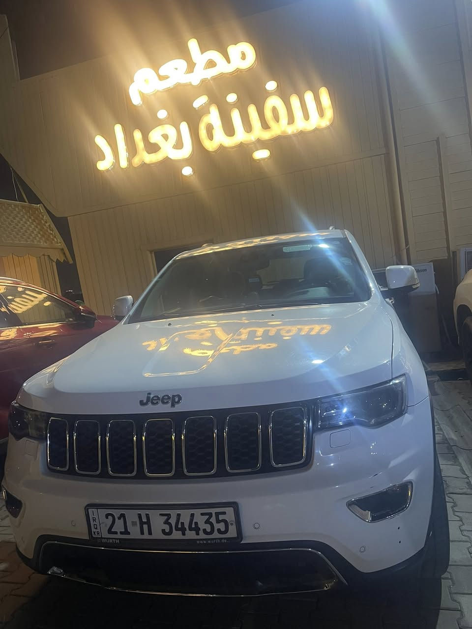 جيب لمتدد 2017 ( خـليـجـي )
فول فول مواصفات 

 فول مواصفات ١/١  لمتدد 
حجم المحرك: 3600
فور ويل 4/4 ماوس 
دبل سلايت بانوراما 

تشغيل عن بعد 
شاشه جبيره 
شفتات ستيرن 
جنطه كهربائي شفط 
دبل كزوز خلفي 
حساسات اماميه + خلفية 
سستم صوت 12 سماعة 
دمامي خلفي بلصندوك
اوتو بارك مساعد اصطفاف
قطعتين تبريد ثلج 
كشن خزن ميموري 3 وضعيات
 مقاعد جلد اصليه  بيجي 
كهرباء (تدفئة
تدفئه بلاستيرن 

مري  شفط 
مري قلاب ويه ال R
يدات ستيل اصل 
الداخل صاج ملكي  
 نظام_خرائط(نظام ملاحة)_Navigatio
 كامرة خلفية دوارة اصلية
 استيرن كهرباء +  تدفئة
 فول تحكم استيرن (جهتين امامي + جهتين خلفي) 
 ناقل حركة ٨ نمر
 نظام سبورت s
 نضام اقتصادي
 مري _جانبي_تدفئة مرايا_جانبية_حساسة_للضباب_تعمل_
تلقائياً + اشارة بالمري 
 لايت عدسة زينون يصعد وينزل ويه الستيرن 
كشافات زنون 
زراكات لايت 
كلوب طوارء بلجنطه 
هوكات اماميه + خلفيه 
كاعيات بلاد شركه جيب

صدر جديد  باتري جديد تخم تاير جديد 
السياره جديده بمعنئ الكلمه ولا كلوب مشتغل بلدشبول 
رقم  سليمانيه بسمي شخصيآ الدولي   الجديد تحويل مباشر
ملاحضه / السونار موجود بالصوره مراوس حسب القناعه
للاستفسار / ***********
