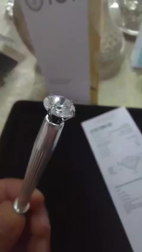 Natural cut diamond
Vvs1 D color
3 ct /1300 dollares


**إذا كنت صاحب هذا الإعلان وتريد حذفه لأي سبب، رجاءا أرسل رسالة إلى الدعم الفني**