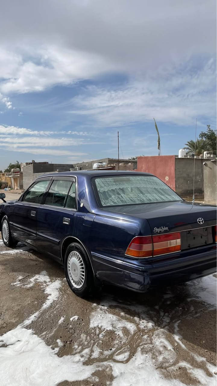 تويوتا كراون . راس الثور تكم للبيع او المراوس موديل ٩٩ مكفول من الكص والنقل والضربه صبغ فقط قمارة وجاملغات خلفيه اثر جراد 
مكينه جديد كير شاد جديد وبلادي شرط بعدة بضمانه محرك 2500 ديلكو حداديه كلها جديدة كاردن جديد ويل وتخم تاير حاويه باكيت سيارة كامله من كلشي كلشي جديد 
العنوان البصرة الزبير البترو 
السعر 110 وبيها مجال 
للأستفسار اتصل : ***********
                                  *********** الزبير, البصرة
