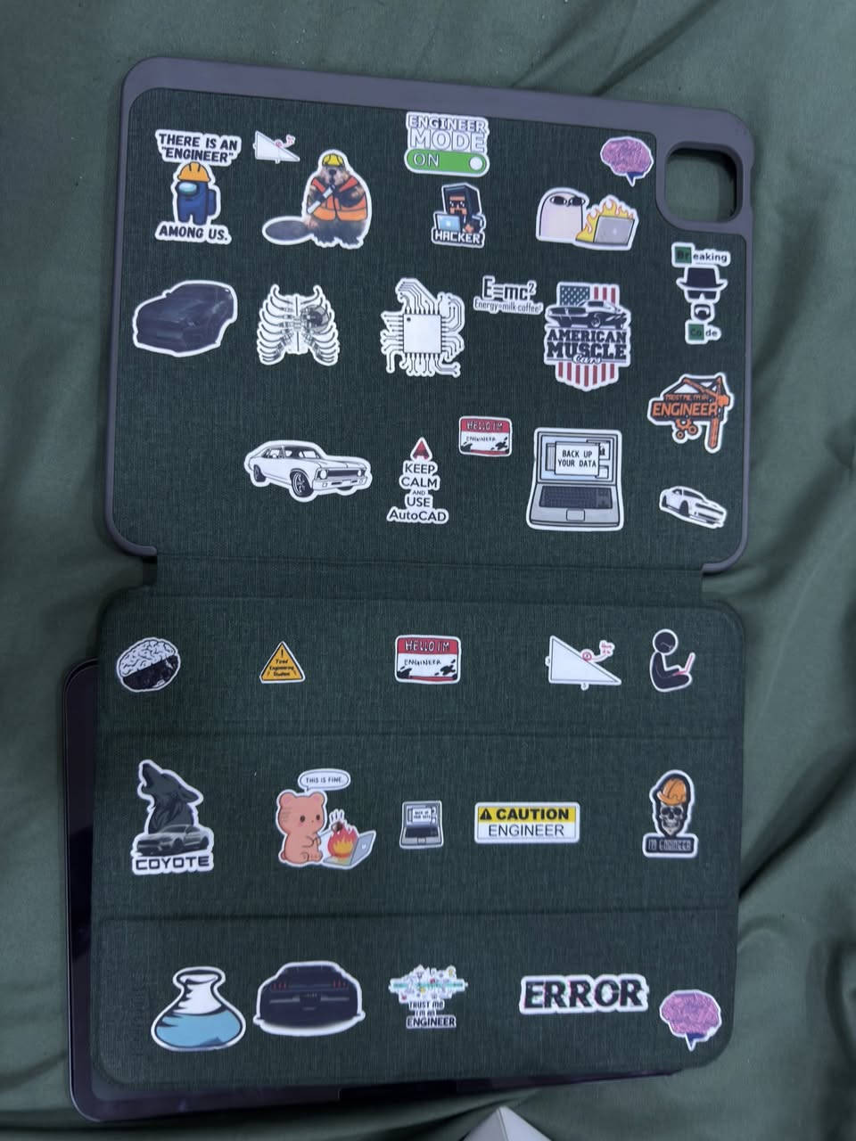 سلام عليكم
(للبيع) (ipad 11 Pro (M4🔥 
ذاكره 256 ✨
شرق اوسط 
Face ID شغال ويخبل ✅
نظافه 300% مو 100%🔥✨
كامل ملحقات✅
مع كفر دفتري  مضاد للسقوط ✨ مشتري ب 40الف
وقلم انكر اصلي  مع علبته خاضع تحت الضمان مشتري ب 35 الف 
بطارية 🔋 92% اخو الجديد جهاز يخبل بمعنى الكلمة🔥
 السعر : مليون وخمسون الف وبي مجال للشراي 
للمعلومه: اخوانه بل سوك ب مليون وميتين الف 
مكاني : بغداد الاعظمية 
للتواصل الاتصال بل رقم او مراسله واتساب 
(***********)
