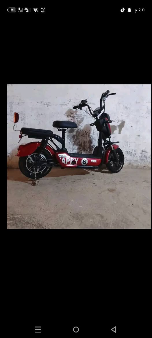 سلام عليكم دراجه شحن للبيع دراجه كفاله عامه كهربائيات شغاله بطاريات كل عطل ما بيها  بعدها بالكيس دراجه شاحنتها اغراضها كلها وياها دراجه مقفوله تمشيك 30 كيلو شحنها يظل مده خمس ساعات دراجه بريكات شغاله يعني كل شي ما بيها تايرات بالكيس الدراجه تموت ملف بكيس ما مبدل كل شي لايك شغال يشاير اربعه اشاير يشتغلن اربع دراجه سعرها 350 وبيها مجال وهذا رقمي اللي يحب يتواصل وياي***********9
