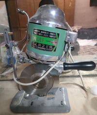 مكينة قص القماش كهربائية للبيع للتواصل على الرقم 07708889043