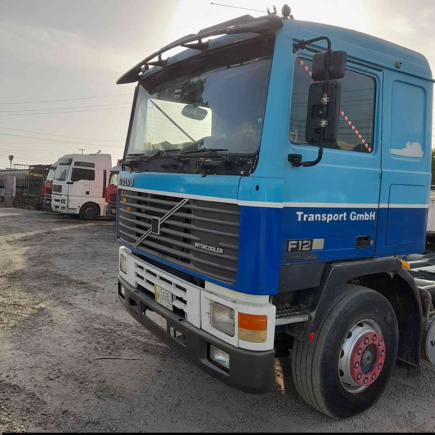 فالفو للبيع اف 16موديل 91 مكينة  وكير خير من الله تخم تاير مربوطه فلات رقم ديالى العنوان بغداد حرف النداف ***********
