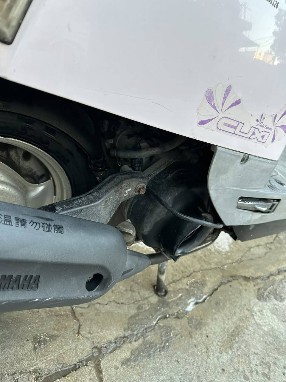 سلام عليكم دراجه البيع نضيفه مكينه بلاديه شلعه معدل فول سعر خاص*********** مكاني بغداد
