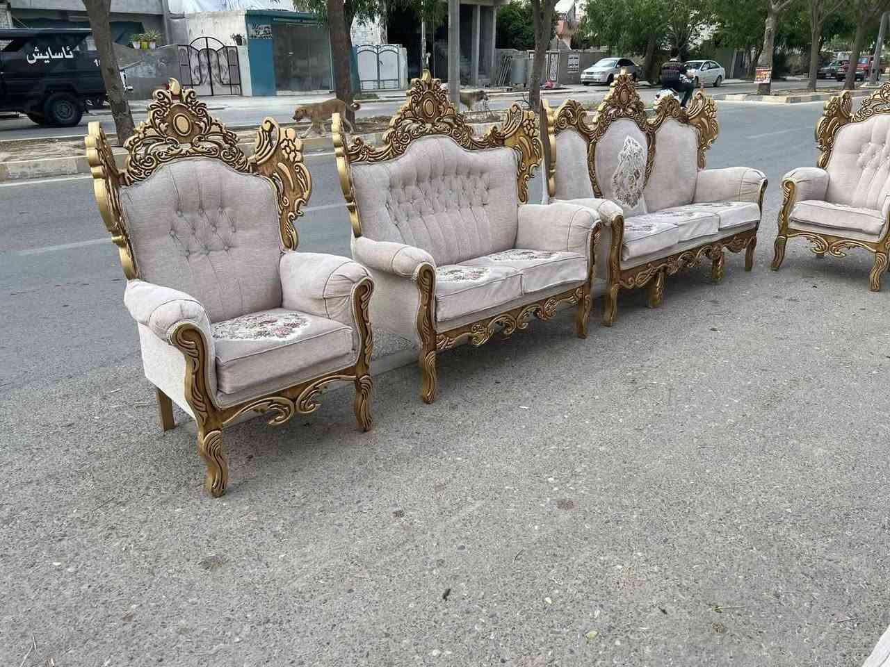 بؤ فروشتن
زور باكة بيعةيبة
١٤ نةفةريي
سعري زور مناسبة
***********
