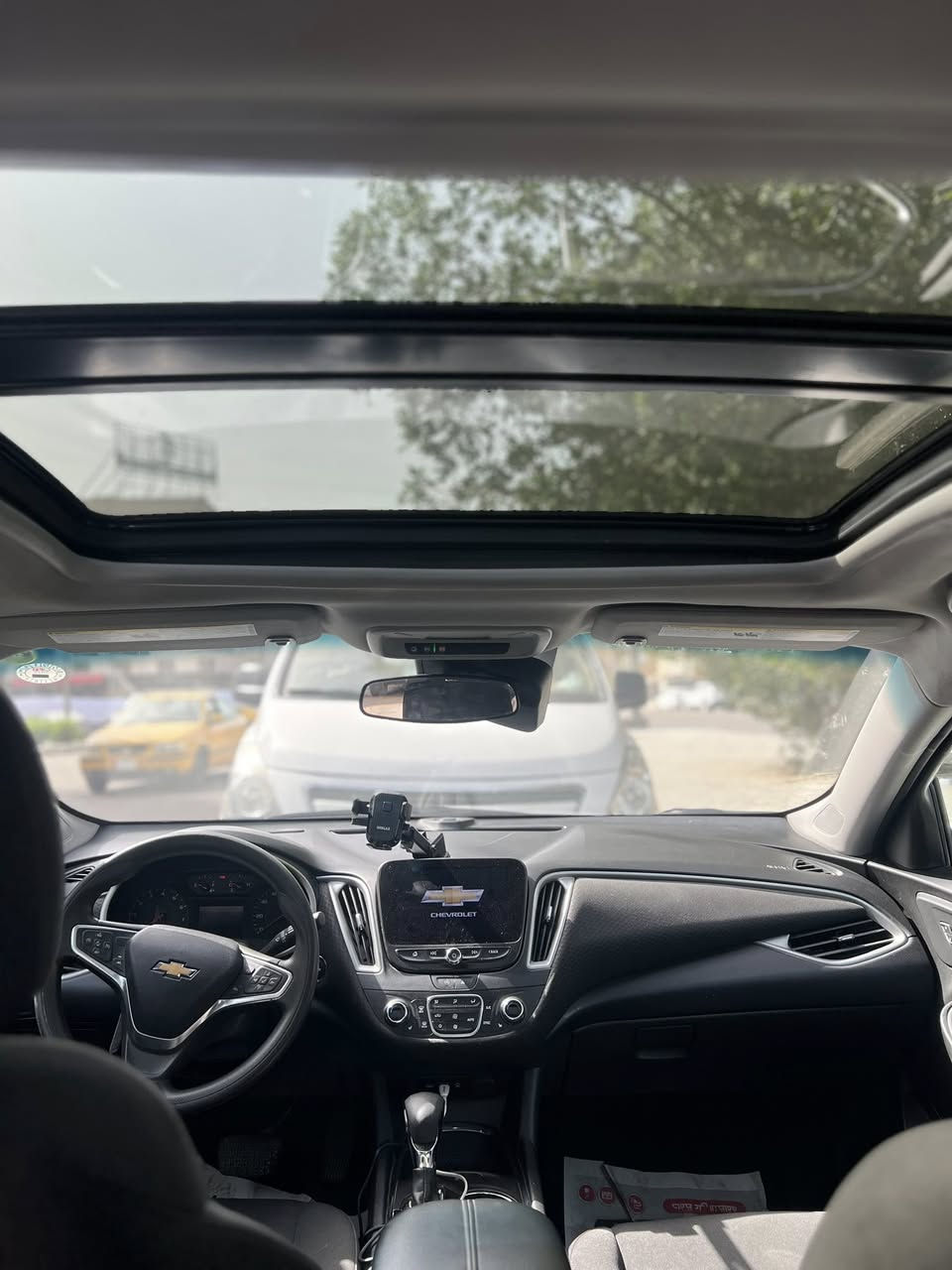 السلام عليكم ماليبو 2023 فول للاستفسار اكثر ‭0773 080 4672‬
مكلف بنشر 👍👍👍
