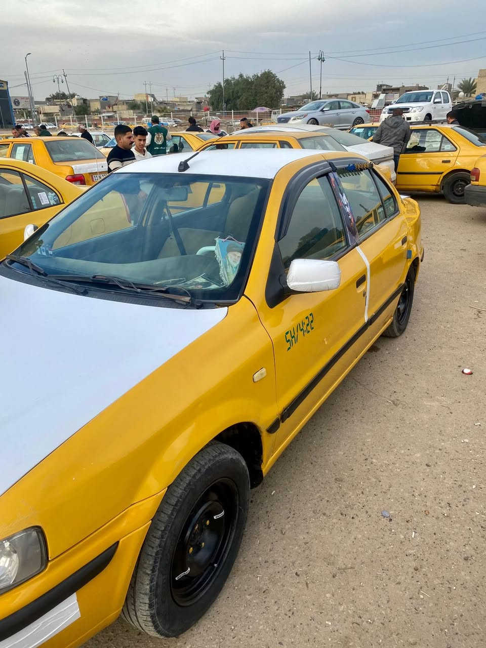 سلام عليكم سمند مديل2011سياره مكينه جديده تبريد شغال يحتاج بس غاز اله كلش حلوه سياره احله منصوره سعره37وبيهه مجال رقم***********
