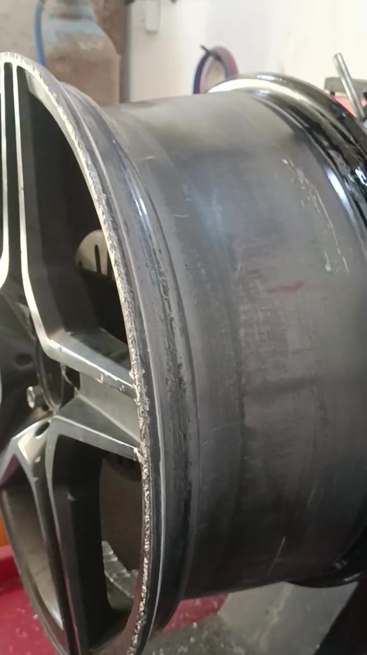 سلام عليكم 
محل ابو كرار 
لي تعديل الويل كب كافه السيارات الحديثه والقديمه
بجهاز حديث ومختص للتعديل 
.العنوان مقابل جامع الرمادي الكبير 
قرب مدرسه الرشيد حي الشركه 
.متواجد  حتى الساعه 12 ليلا
. حساب الانستا👇
https://www.instagram.com/0_au5?igsh=MXdoMHpmZjg3c254Mg==
اي استفسار 
        👇
***********
***********
