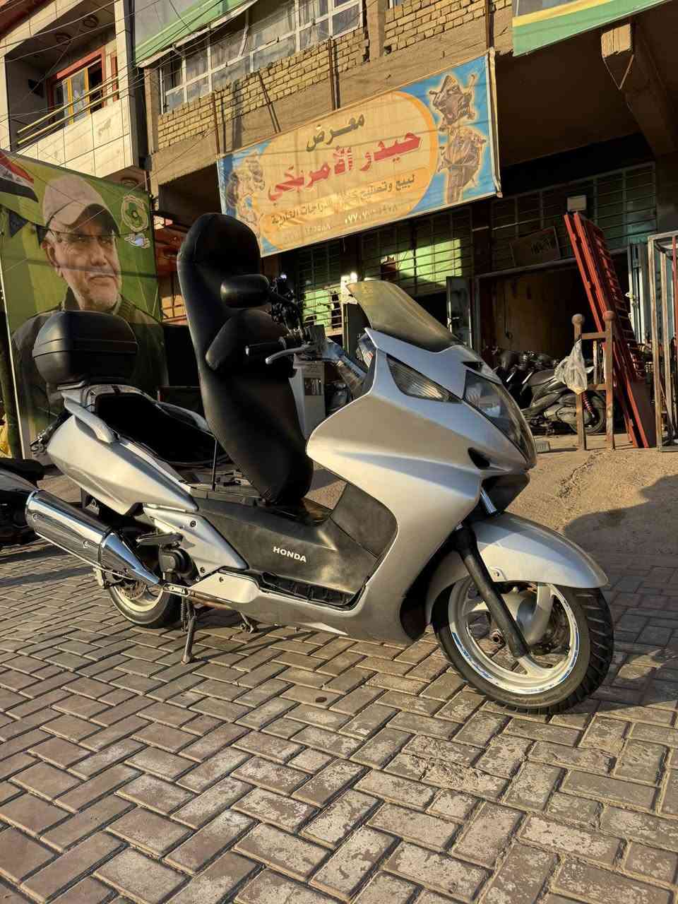 سلام عليكم للبيع سلفر ونج ياباني مكينه 400مكفوله كهربائيات كامله ناعمه شلعه ومعدل هاون نضيفه كلش ستان حساس اوفر دشبول نفخ ماشيه 39الف جيب فيتر وفحص السعر 1950 مكاني   بغداد الدوره عندي ضرف واريد أبيع مستعجل☎️☎️***********
