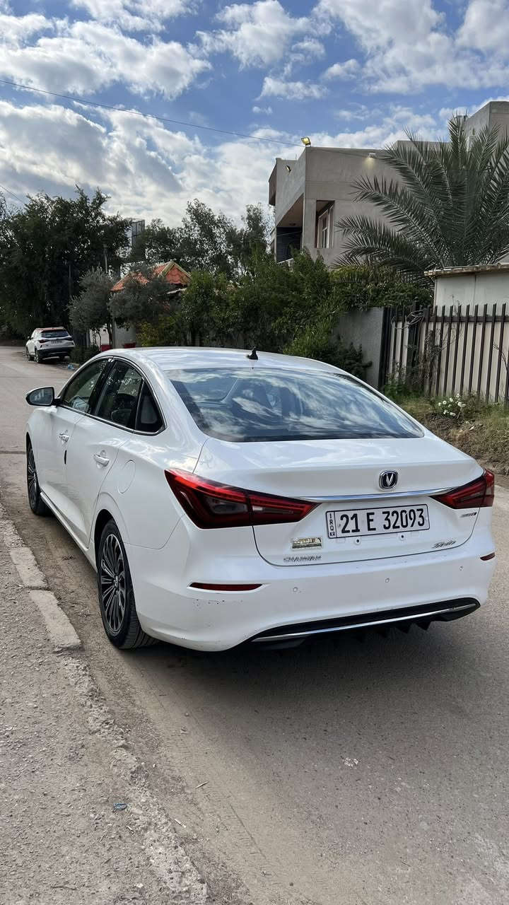 السلام عليكم
للبيع شانجان ايدو 2020 
رقم سليمانيه الدولي الجديد 
ب اسمي اتريد تحويل اتريد وكاله 
السياره نضيفه فقط بيهه كم مكان بارد كلش تافهات 
مكفوله كفاله عامه من الضربه والصبغ حته الدعاميات مكفولات 
محرك وگير ومنظومه تبريد مكفولات كفاله عامه 
السياره نضيفه السعر 103 وبيهه مجال بسيط 

مكان السياره بغداد الدوره 
للاستفسار ***********
متواجد واتساب
