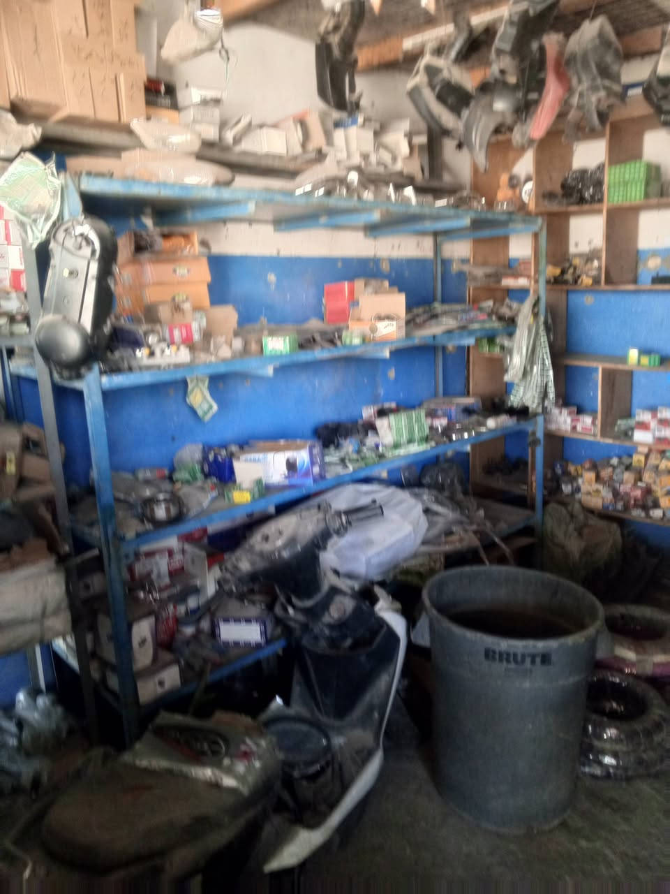 سلام عليكم ادوات مال محل كامل اوتماتيك وايراني وستوته وبوكسر وتكتك ***********
