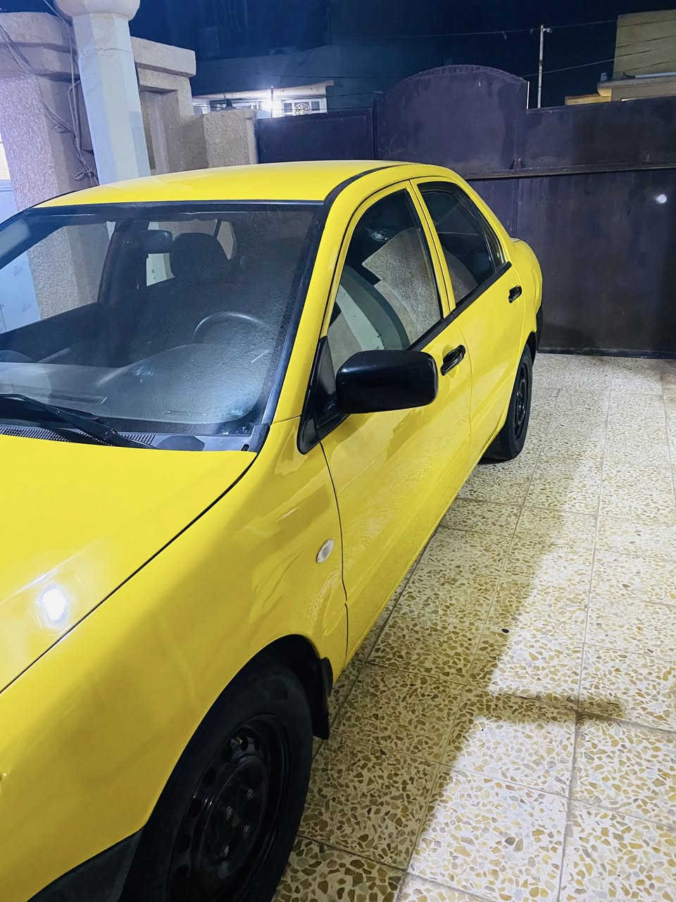 السلام عليكم لانسر 2010 مكينه 2000 مابيه لا تبخير ولاشي صدر امامي خلفي جديد تدفئه تبريد بس بس غاز مصبوغه عام جماليه هيئه مصفره تخم تاير سياره خير من الله السعر 65 وبيه مجال مكاني ديالى
الاتصال على الرقم ***********
