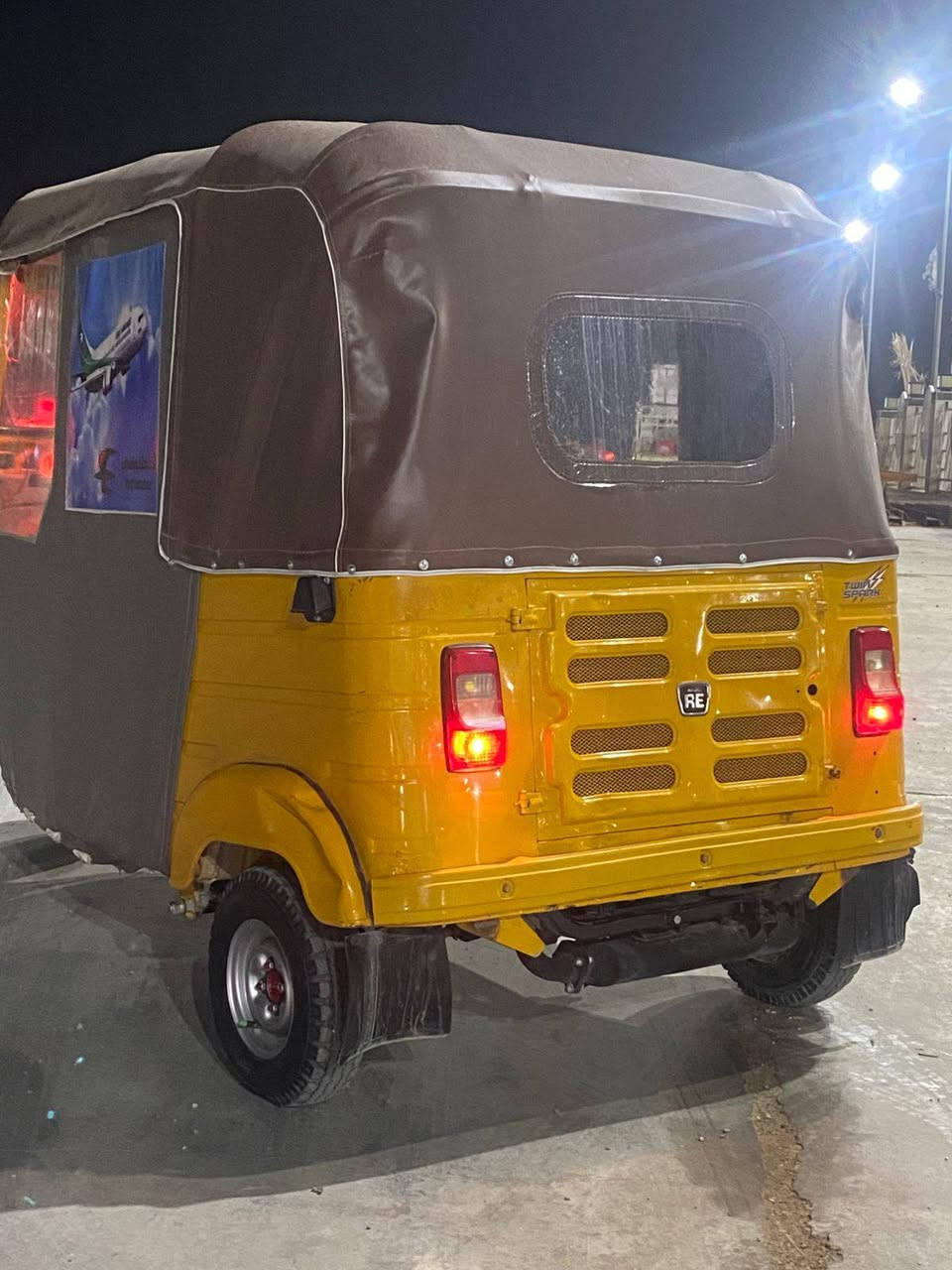 سلام عليكم تكتك نهايت 19 داخله 20 
للبيع جاهزه من كلشي كله جديد اوراق اصولي شرط ترقيم سعر 4900 بيها مجال مكان واسط قضاء الحي رقم *********** @إشارة
