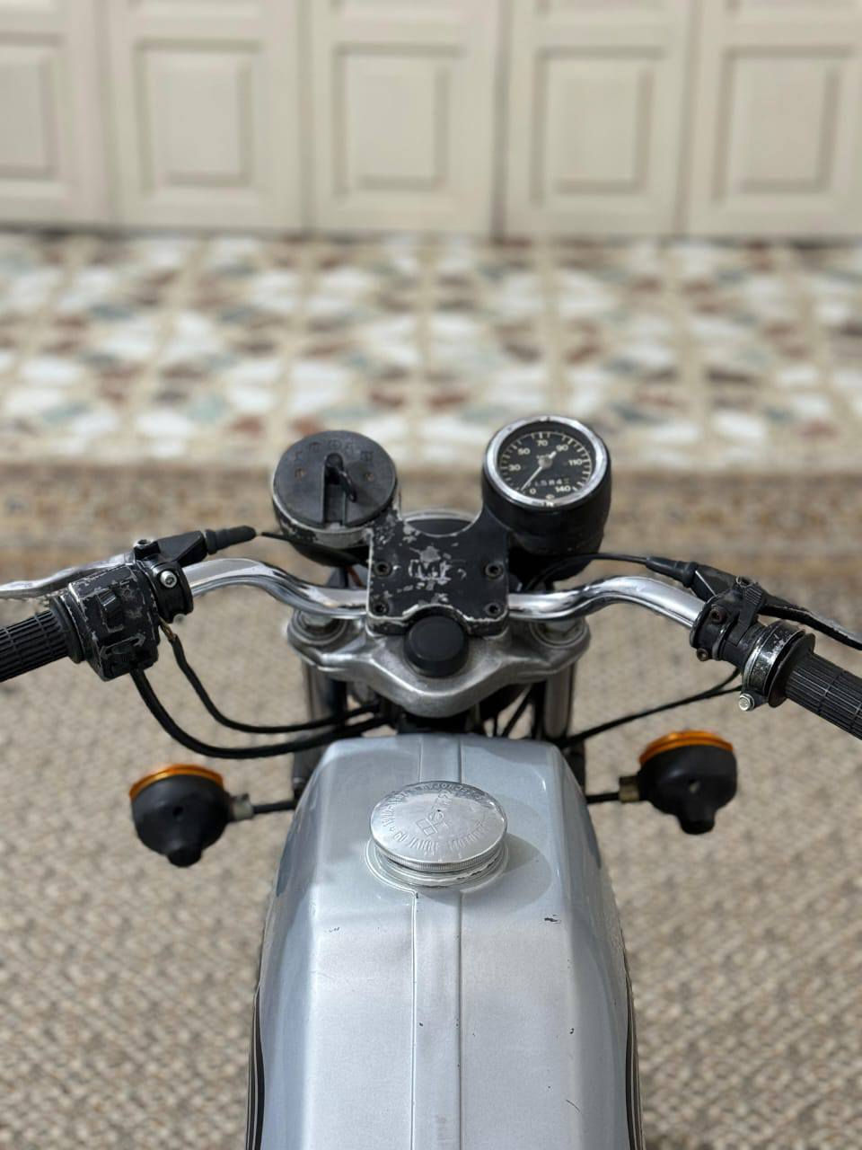 سلام عليكم تحياتي للجميع مرخصة الأدمن ماطور بلادي كل ألماني للبيع ٨٢ باله الاستفسار الرقم ***********
