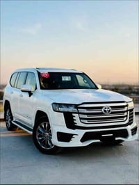 لاندكروزر GXR • ٢٠٢٤ • ٢٥ ألف