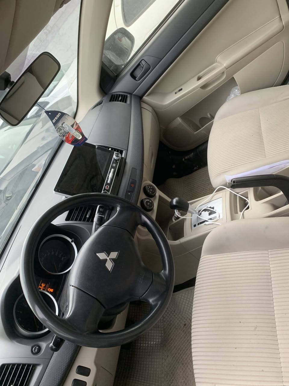 میستۆبۆشی لانسەر قرش 2015 مواسەفات خلیجی 
170 هەزار ڕۆشتووە 
ناو زەرد 
بلاجکتۆر 
ویل کەپ 
چوار جام کارەبایی 
تەنها بۆنیدی بۆیاخە بێ ناوگرتن 
ماباقی هەموو گیانی بەشەرت 
سەنەوی نوێیە 
هیچ مەسرەفێکی تێدانیە 
نموونە لە جوانی و پاکی 

سـعـر : لە کۆمێنت داوابکە ڕاستەوخۆ بۆت دێت 📥 

گێر و مەکیەنەی بەشەرت 
تحویل و غەرامە بەشەرت 
هیچ کێشەیەکی تێدا نییە 

ژمارەی خاوەنەکەی 
***********
