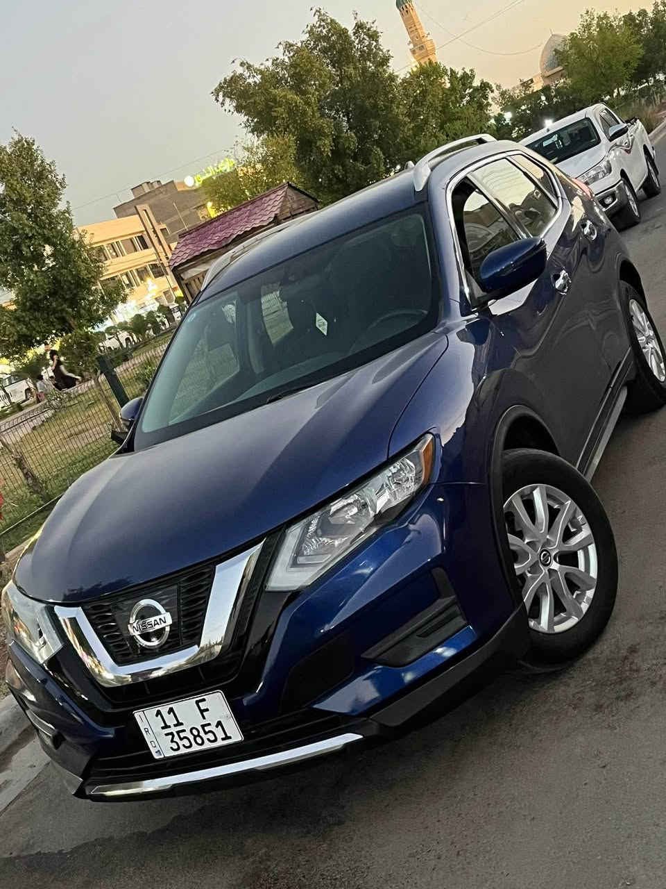 السلام عليكم 

للبيع نيسان روج SV2018وراد امريكي 

رقم بغداد بأسمي 

بصمه تشغيل عن بعد 
بصمه ابواب 
جنطه كهرباء 
شاشه كبيره 
فول تحكم ستيرن 
تبريد قطعتين 

محرك مستبدل جديد 

ادامه صدر جديد تخم تاير 

وباقي مواصفات المعروفه للSV

ملاحضه (السونر مرفق بل منشور )

السعر 118

مكاني بغداد حي الاعلام 

***********
*********** بغداد, العراق
