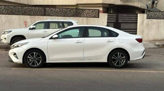 السلام عليكم كيا فورتي موديل 2023 رقم اربيل بسمي تحويل مباشر ماشيه 21 مواصفات نص فول كدوش المرغوب حادث كما موضح بالصور  بدون ايرباك بشرط  السعر ١٤٧ العنوان بغداد  الاتصال على الرقم
***********
