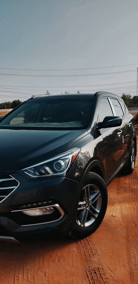 السلام عليكم اخوان للبيع
هونداي سنتافي
الموديل : 2018
وارد كندي ضررها البنيد بي بارد فقط
وهنا بالعراق الجاملغ الأمامي من جهة سايق بي طخه بسيطة ومبقيها عل وضعها
 السيارة بدون قطرة صبغ وبدون تبديل وبدون ايرباك 
حجم المحرك : 4 سلندر 2400 Gdi
لوحات السيارة : كربلاء بأسمي جاهزة تحويل ثاني يوم 
مواصفات السيارة :
بانوراما 
كشنات جلد
كشنات كهربائي
تدفئه كشنات أمامي وخلفي
حساسات خلفية 
شاشة صغيرة 
شاشة اعطال
كامرة خلفية دوارة
سويج شخاطه
5 راكب
تحكمات ستيرن
اوتو هولد
فور ويل 4x4
كروز سرعه 
نظام منحدرات 
مانع انزلاق
تبريد قطعتين
لد امامي
بلاجكتور امامي وال....... يعني سيارة فول عدا البصمة 
السعر 145
ورقة وبيها مجال للشراي والي ميعجبه سعر يدعيلنا بالرزق 
مكان السياره :كربلاء المقدسة 
للاستفسار اكثر الاتصال على : ‭***********
