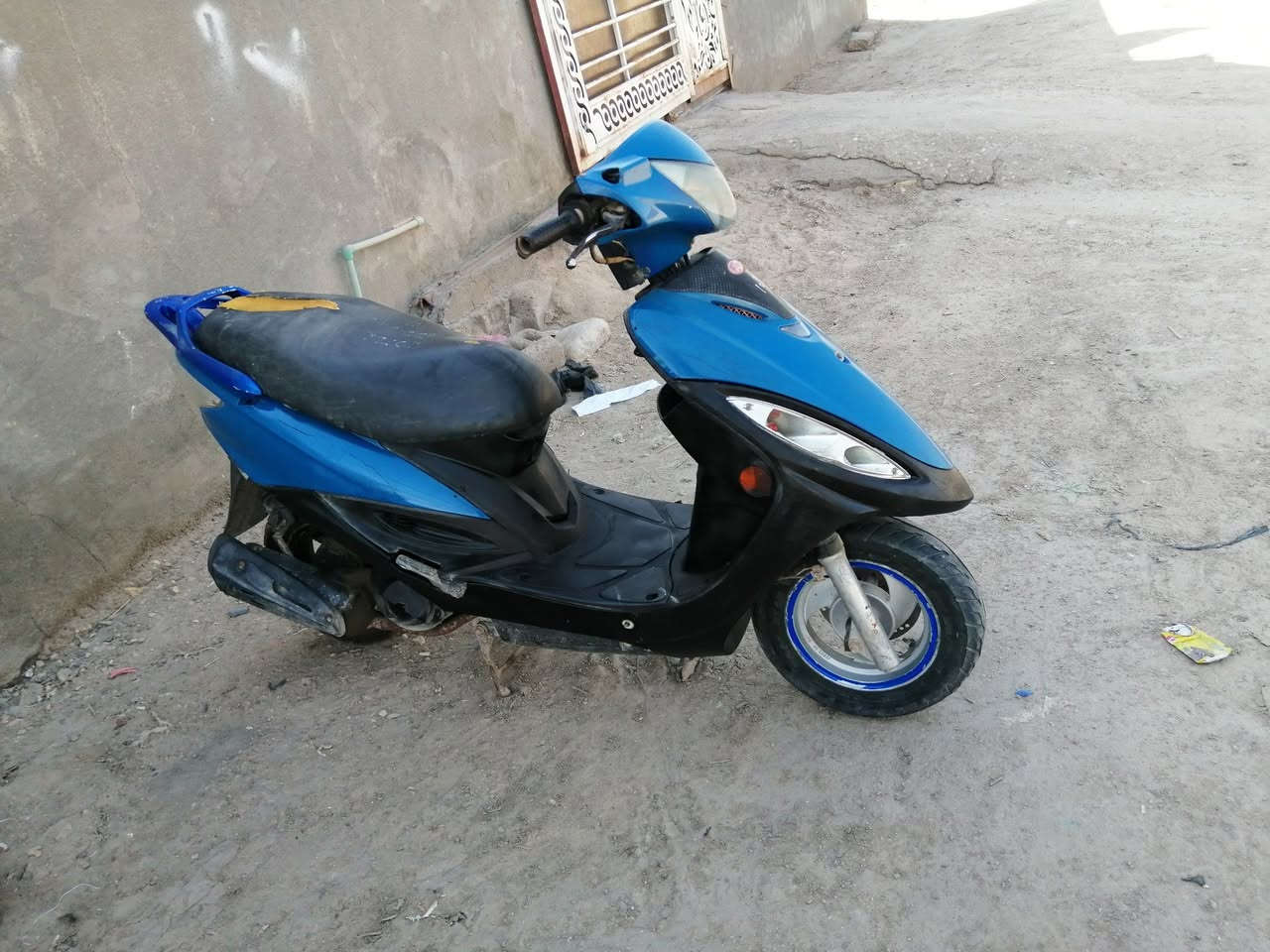 جي فور شغاله سلف هندر كهربياات كامله مكينه ناعمه لايت عالي ناصي بك لايت اشاير كيجات كله شغال ب٣٠٠ وبيه مجال مكان فضليه ***********
