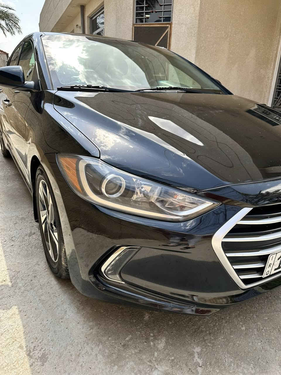 للبيع الانترا 2017 لمتد
حادثه جنطه صور الحادثه مرفقه بل منشور
فول مواصفات 1/1  لمتد
ماشيه 73
بصمه
شاشه
تدفئه بل كشنات
كامره 
حساسات
كشن كهربائي
كشنات جلد
محرك 2000 دوش
يده نيكل
بصمه ابواب 
السياره جديده وجاهزه
سونار موجود 
السعر 130 وبيه مجال للشراي 
للاستفسار. ***********
العنوان : بغداد جسر ديالى
