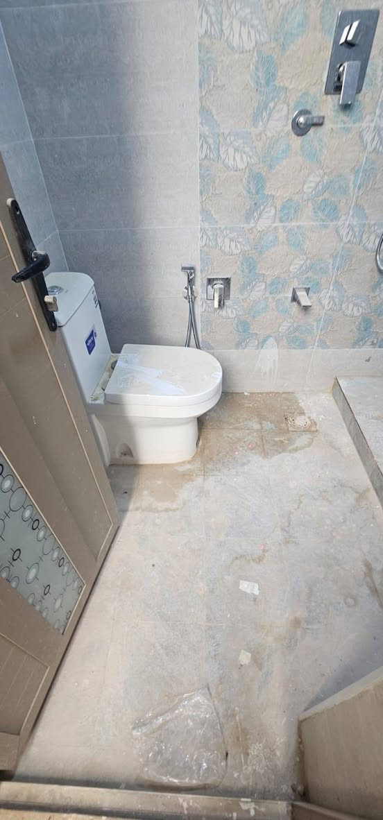 جانب من أعمالنا في مدينة الرفاعي 
منزلـك يلمـع وحياتك أسهل 
[إيلياللتنظيف الموقعي والمنزلي
هل تبحث عن خدمات تنظيف منزلية أو تجارية فائقة الجودة؟
نحن نوفر لك حلولاً شاملة لتنظيف البيوت، المكاتب،المجمعات بخبرة واحترافية. 
🏡 خدمـاتنا المتميزة تشمل:
:تنظيف عميق وشامل للمنازل والمجمعات التجارية تنظيف وتلميع الأرضيات،الزجاج،الجدران
أدوات ومواد تنظيف عالية الجودة وآمنة.
أسعار تنافسية تناسب الجميع.
للتواصل يرجى الاتصال على الأرقام التالية 
***********
***********
