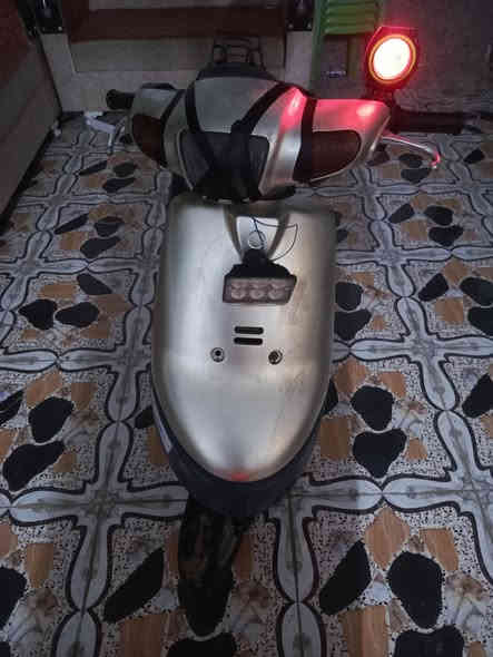 السلام عليكم     دراجه زعره للبيع دراجه زينه نظيفه العنوان ديوانيه الاسكان كهربائيات شغاله السعر 175 ابيها مجال شراي بخير ويتدلل الرقم ***********
