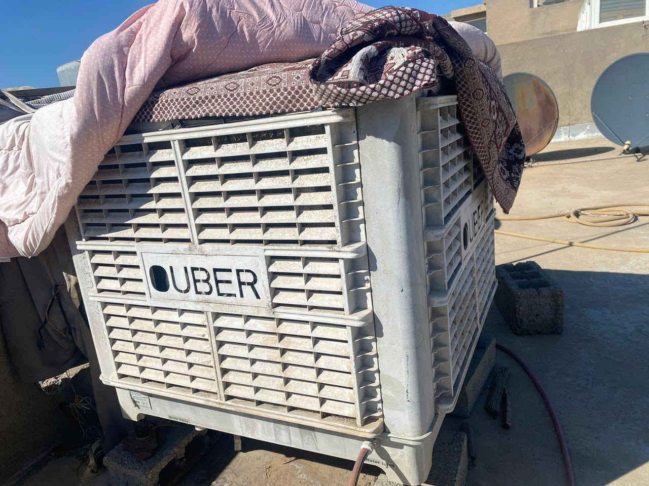 موبەریدە بۆ فرۆشتن نرخی ١٠٠ هەزارە بە شەرتی ئیش کردن خانووەکەمان فرۆشتووە بۆیە ئەیفرۆشم بەشەرتی تاقی کردنەوە بۆ پەیوەندی بەم ژمارەوە بکەن
*********** السليمانية, العراق
