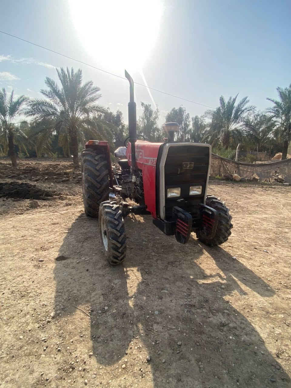 سلام عليكم للبيع فوركس برازيلي موديل 18نضيف جدا 
جاهز للشغل مع فندان بدون تحويل مكفول حكومه وعشائر التاجي قرب جسر الدوار 

واتساب ***********

الاتصال ***********
