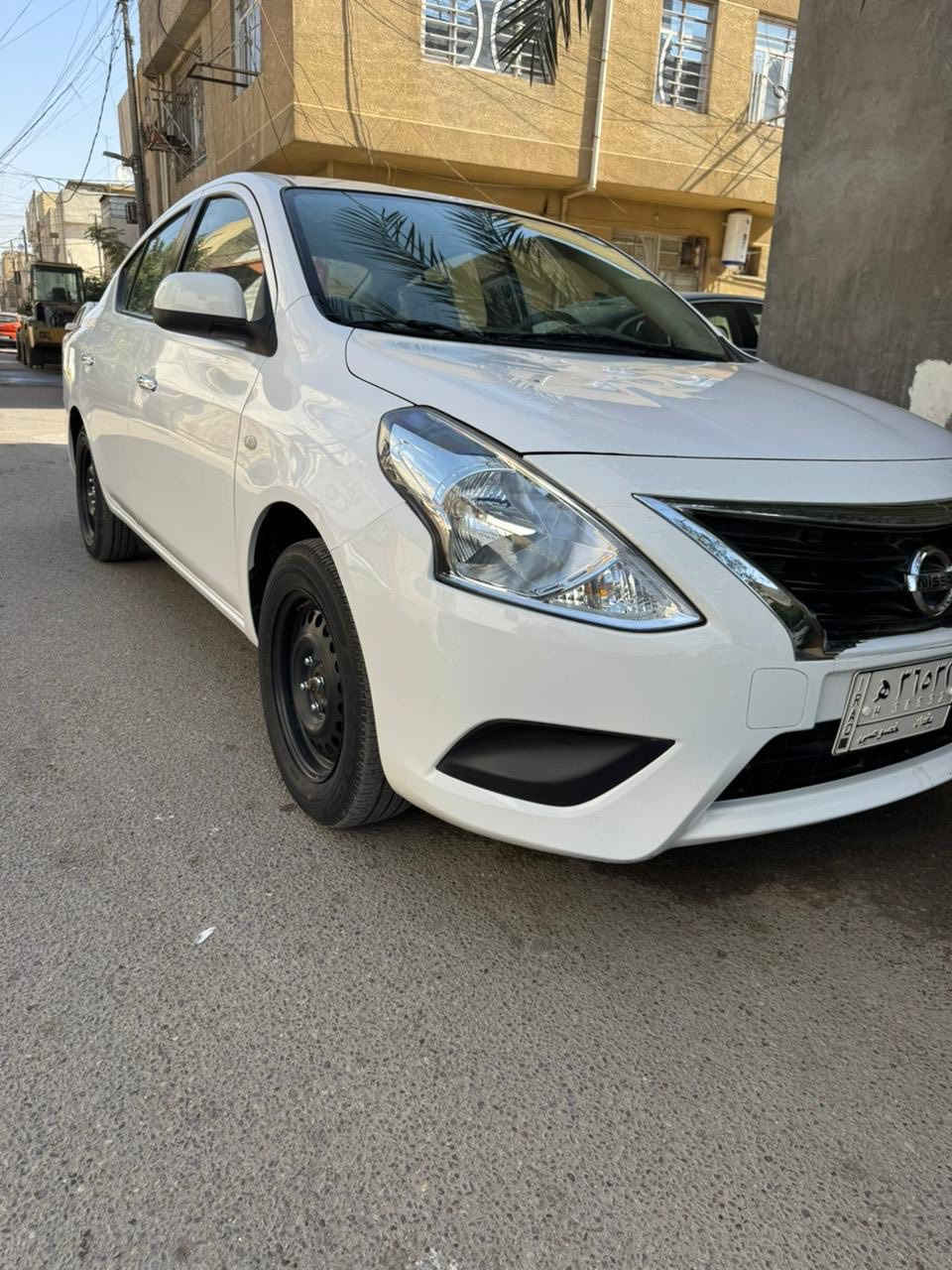 سلام عليكم عندي سني هندي موديل 21 رقم بغداد مكاني بغداد الكرخ ماشيه 16 الف مكفوله كفاله عامه كله على وضع الشركه رقم تلفون ***********
