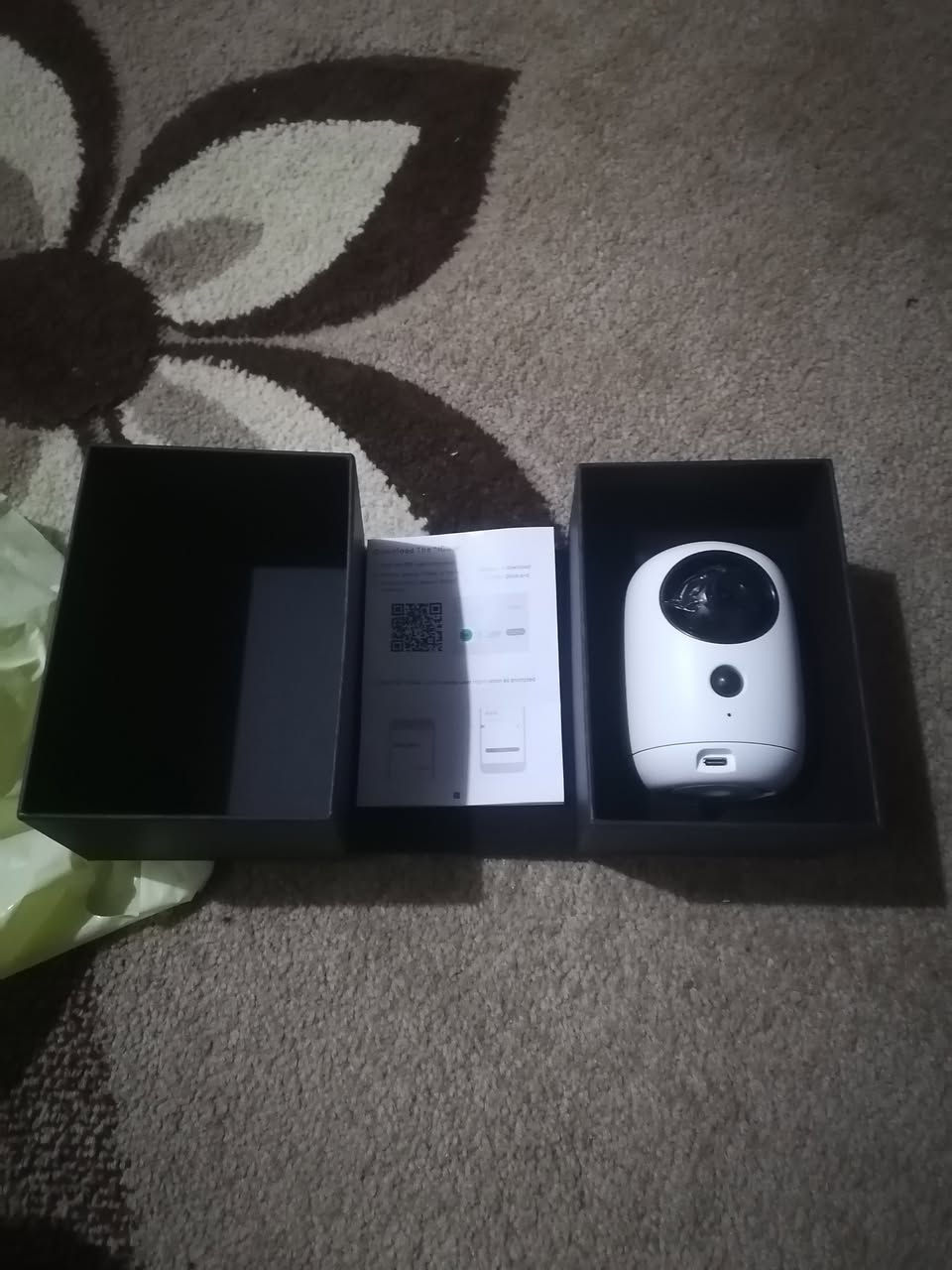 للبيع كامرا مراقبه سمارت الأصلي فول HD تبث واي فاي وبلوتوث وياهه رام ٢٨ كيكا معاهه باركود يدوم شحنهه سنه السعر ٨٠ الف وبيهه مجال الشراي يتصل
#***********
