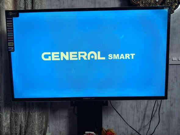 السلام عليكم تلفيزيون للبيع حجم 43 بي انترنيت مستعمل قليل بي حماية شاشة يعني ضد الكسر النوعية موضحة بل صور السعر 150 وبي مجال للاستفسار الاتصال على الرقم *********** بي واتساب او مراسلة على الصفحة مكاني موصل ايسر حي الحدباء
