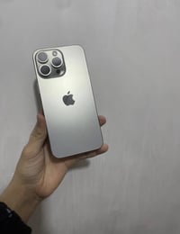 آيفون ١٥ برو ماكس • ٢٥٦ • بطارية ٨٩