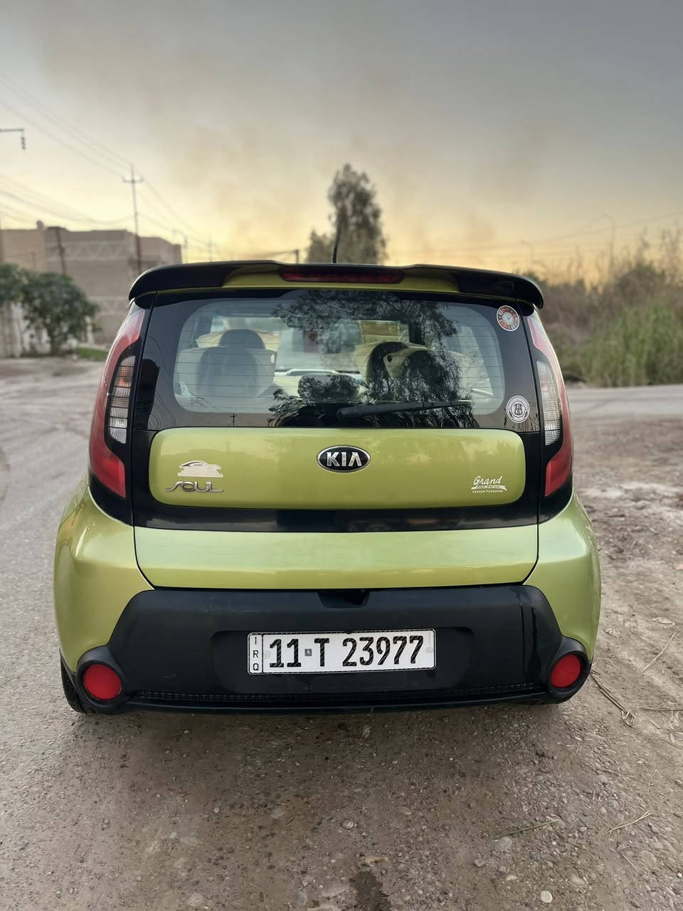 السلام عليكم للبيع كيه صول مديل 2015 شاشه كامره خفيه تحكمات صفحتين مري شفط وارد أمريكي حادث فقط جاملغ امامي ونفسه مصلح ليبل واحد كفالة عامة ما عاد جاملغ السياره وجديده كل نقص ما بيهه السعر110 مكان السيارة بغداد قرب مرور الحسينية للاستفسار رقم الهاتف ***********
