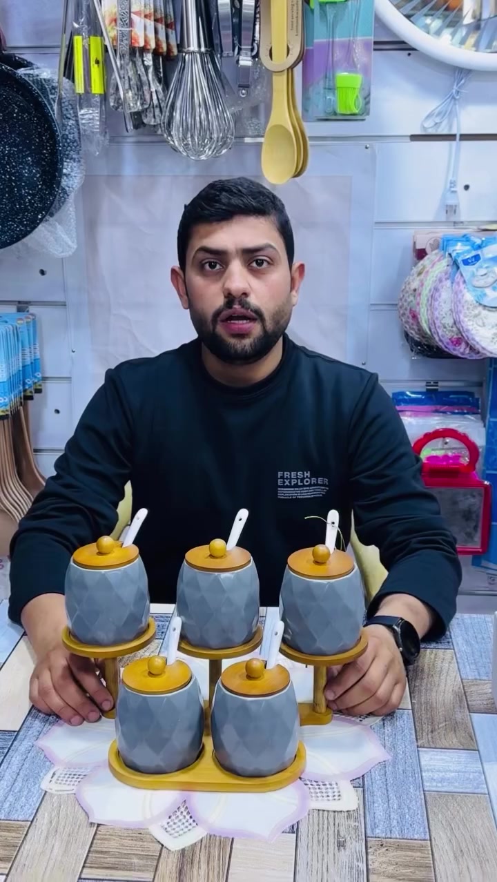 سيت شكردان خماسي فرفوري قاعده + قبق خشب مع ملعقه فرفوري ألاصلي بعرض خااااص 🔥🔥 عروض نارر 🔥🔥
(منزليه _ فرفوري أوربي _باله _ أجهزه كهربائيه _ منضفات )
وبأنسب ألأسعار  بس عدنا وتشرفونا بزيارتكم 
#مجمع_ألامير_المنزلي واسط قضاء الحي سوق الحي شارع التمايمه الفرع المقابل اقمشة مصطفى التميمي


**إذا كنت صاحب هذا الإعلان وتريد حذفه لأي سبب، رجاءا أرسل رسالة إلى الدعم الفني**