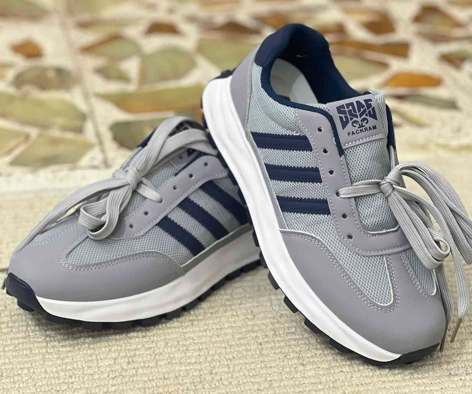 أحذية بهذا الشكل والجمال كل اثنين ب١٥


**إذا كنت صاحب هذا الإعلان وتريد حذفه لأي سبب، رجاءا أرسل رسالة إلى الدعم الفني**