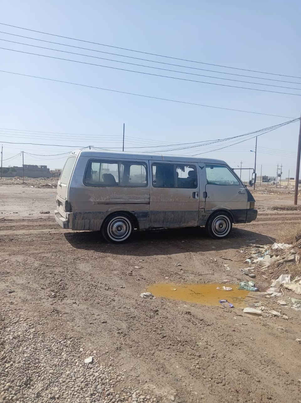 سلام عليكم كيا بستا مديل ٩٤مكينه كير اكسن تخم تاير كهربايات كله شغال ٢٥وبيه مجال ***********
