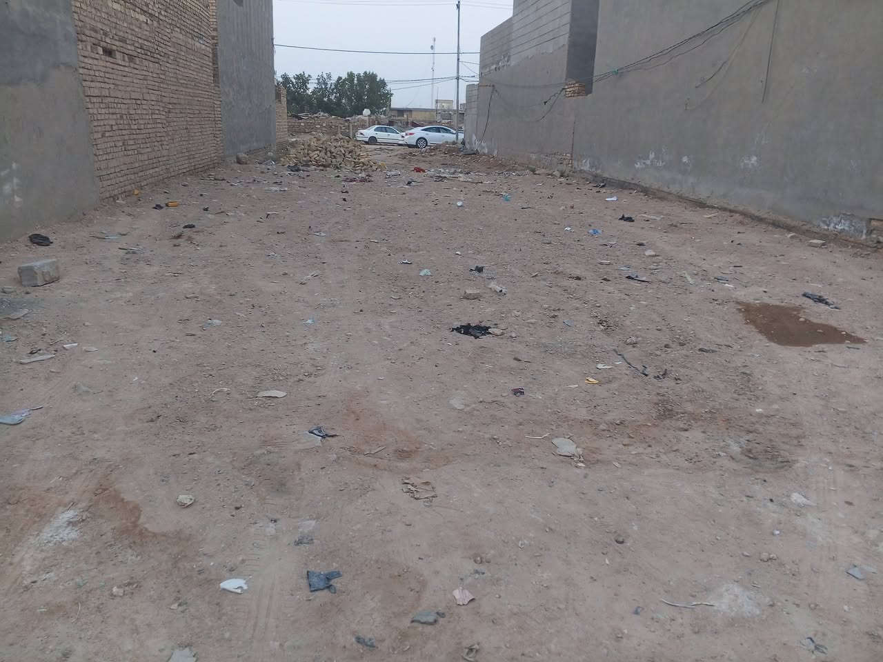 عرصه للبيع الصدر الثالث 200متر أتصل عله الرقم ***********
