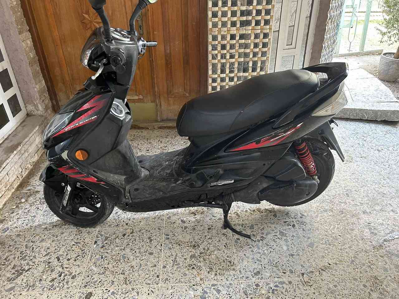 سلام عليكم دراجه سكنز فحلّ جديد للبيع العنوان بغداد حي جميله  ***********
