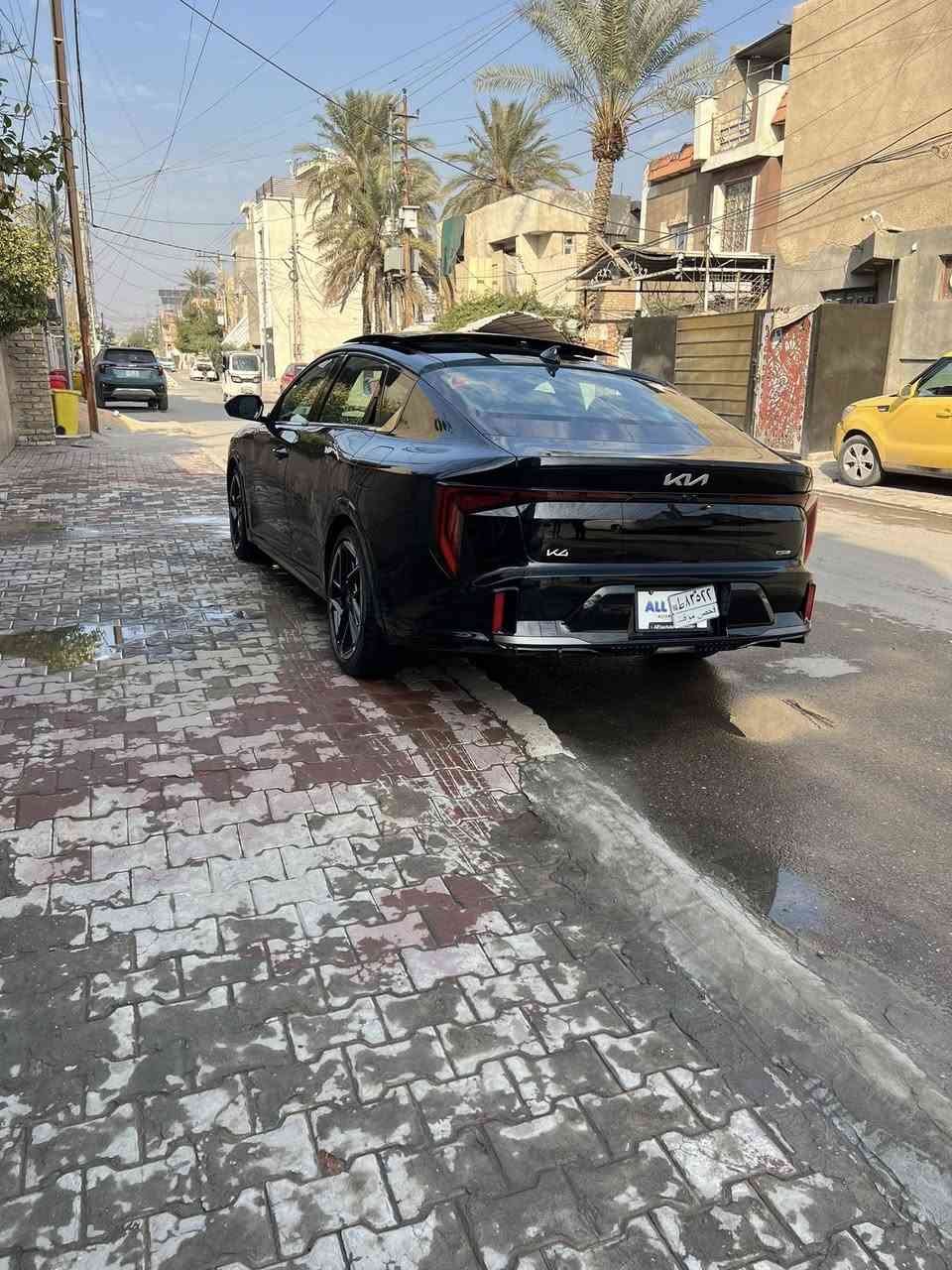 السلام عليكم كي فور موديل ٢٠٢٥ حادثه لبنيد بارد ولباب لخلفي بارد مكفوله من لصبغ ول تبديل بدون رقم منفيس بسمي ماشيه ٢٥٠٠ مكان بغداد  
السعر ١٦٨ وبيها مجال حك الجيه
***********
