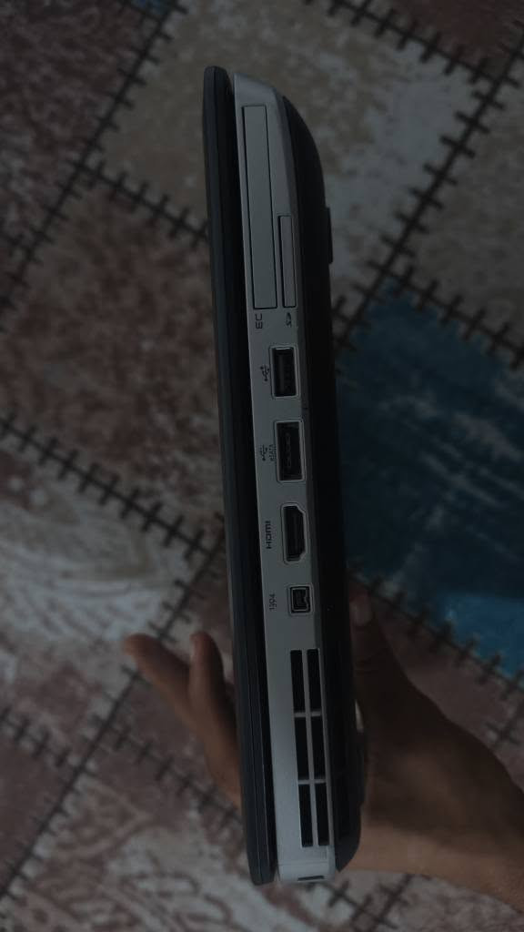 لابتوب ديل 3 core 
رام 4 و هارد hdd500 شاشة 14
4 منافذ USP 
ايضا يشغل فلاش واقراص ورام جهاز متكامل 
جهاز نضيف جدا وبطاريته جديد مع شاحنته اصليه
مكان الزبير محلة العرب 
سعر 120 وبي مجال او مراوس بايباد حسب نوعيه 
*********** الزبير, البصرة
