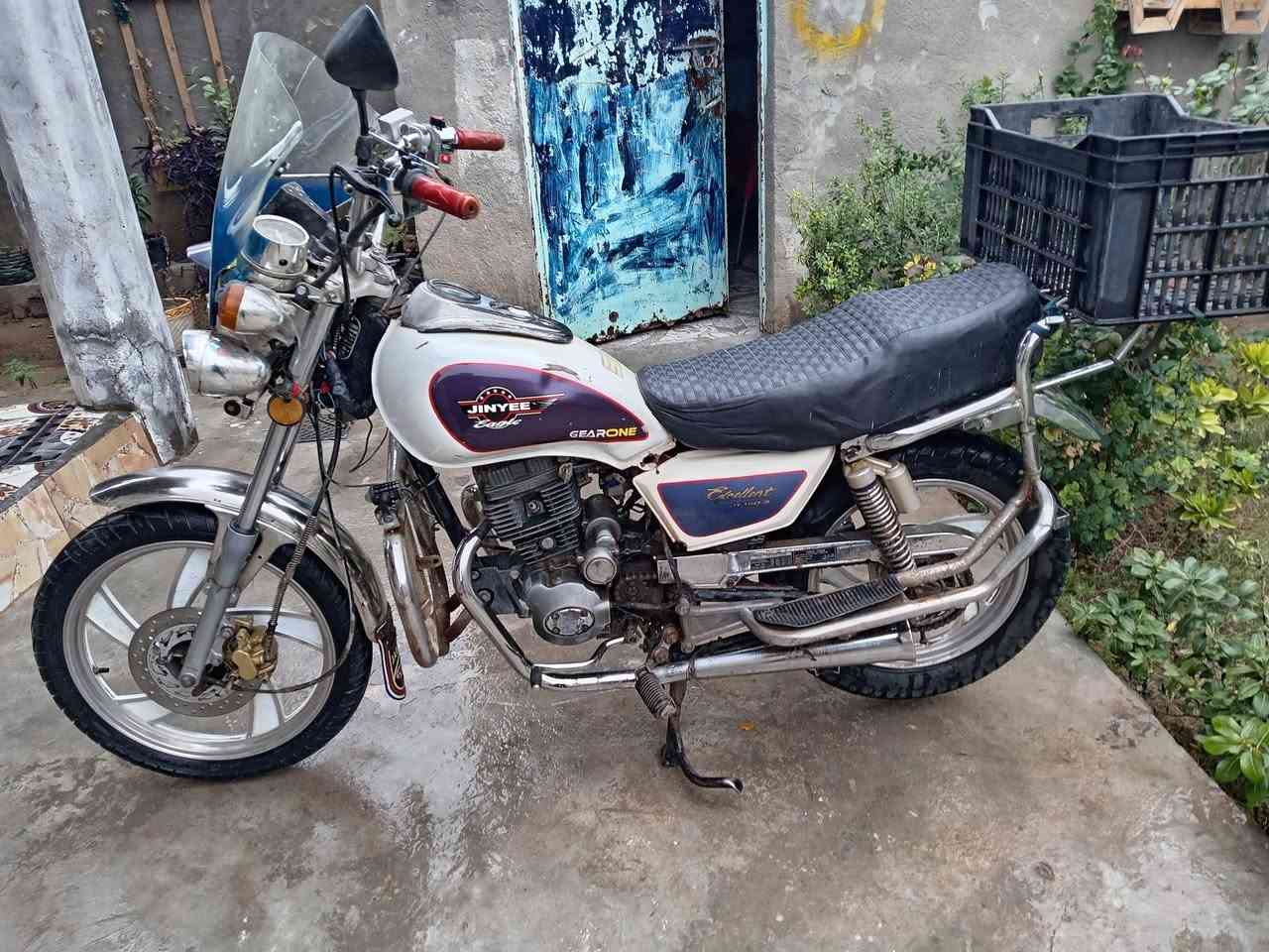 سلام عليكم جني للبيع مكينة سبانة ما ممدودة عليهة دراجة مكفولة كفالة عامة اوراق كاملة كهرباءيات كلهة شغالة بيهة نقص فقط بكلايت خلفي الباقي كلة مكفول مكان ديالى مقدادية تقاطع الوجيهية رجاءآ مو شراي لا يتعبني رقم *********** اتصال ولا خاص
