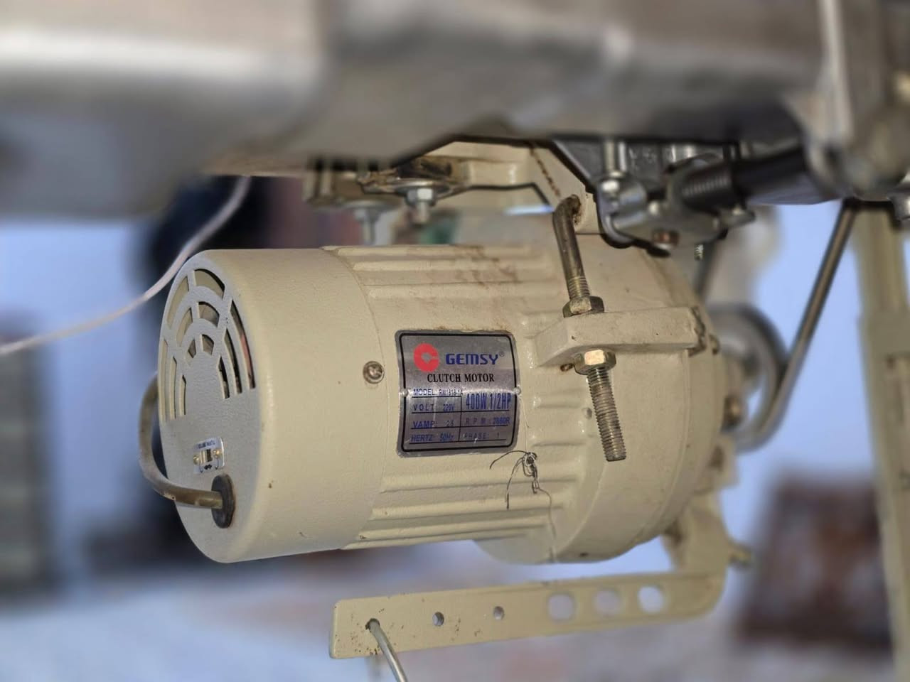 مكينة خياطة نوع جسمي اصلية
سعرها ،200 الف العنوان ناصرية / الشوفة الثانية


**إذا كنت صاحب هذا الإعلان وتريد حذفه لأي سبب، رجاءا أرسل رسالة إلى الدعم الفني**