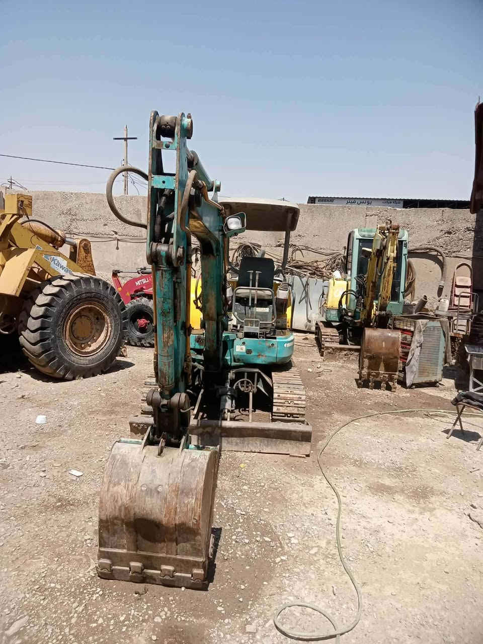 حفارات بأسعار مناسبة جداً
حفارتين نوع كوبوتا 
حفارة نوع ينمار 
سعر الثلاث حفارت ب ٣ دفاتر ونصف فقط 
للتواصل 
***********
***********
