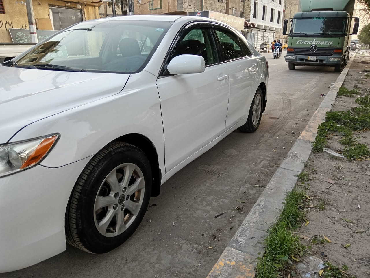 السلام عليكم كامري ٢٠٠٧ جاهزه مكينه وكير خير من الله كهربئيات شغاله تخم تاير صدر جديد غرفه حلوه مشروع وطني تبريد ثلج مواصفات حلوه سنتر لك بدون ضربه فقط صبغ حزام جماليه سياره جاهزه رقم دولي هزه رقم واسط السياره حلوه مكينه ٤سلندر السعر ٨٣مكان السياره بغداد الحريه الاتصال ***********
