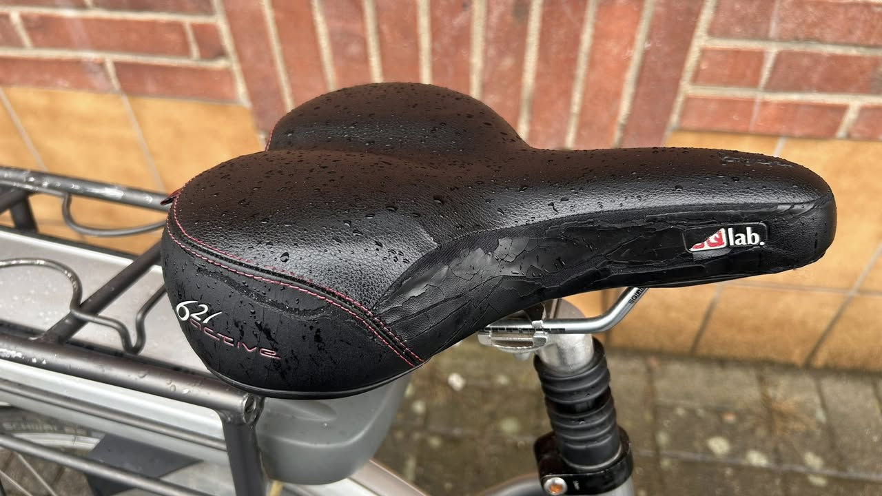 ‏للبيع دراجة كهربائية ماركة Gazelle ‏الصنع هولندا  ‏الدراجة ناقصها شاحنة معها بطاريتها البطاريات ليس بحالة جيدة سعر الدراجه 180$معه الشحن للعراق 300$￼￼￼￼￼￼￼


**إذا كنت صاحب هذا الإعلان وتريد حذفه لأي سبب، رجاءا أرسل رسالة إلى الدعم الفني**