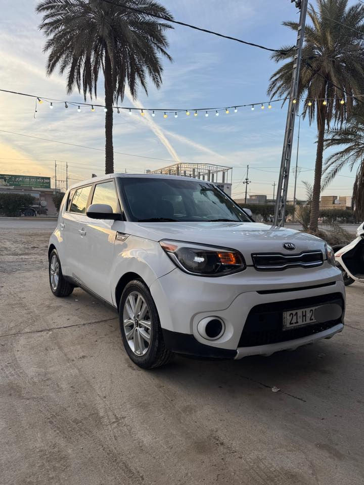 سلام عليكم صول موديل ٢٠١٨ وارد أمريكي رقم سليمانيه هزه وسنويه جديد تحويل مباشر ماشيه ٨٦  مكينه ٢٠٠٠ جاهزه كير ومكينه وحداديه وتخم تاير جاهزه ما نقصها شي سونار مرفق بل منشور  السعر ١١٠ وبيها مجال المكان بابل الحمزه الغربي رقم الموبايل ‭٠٧٨٩ ١٨٢ ٨٣٦٣‬
