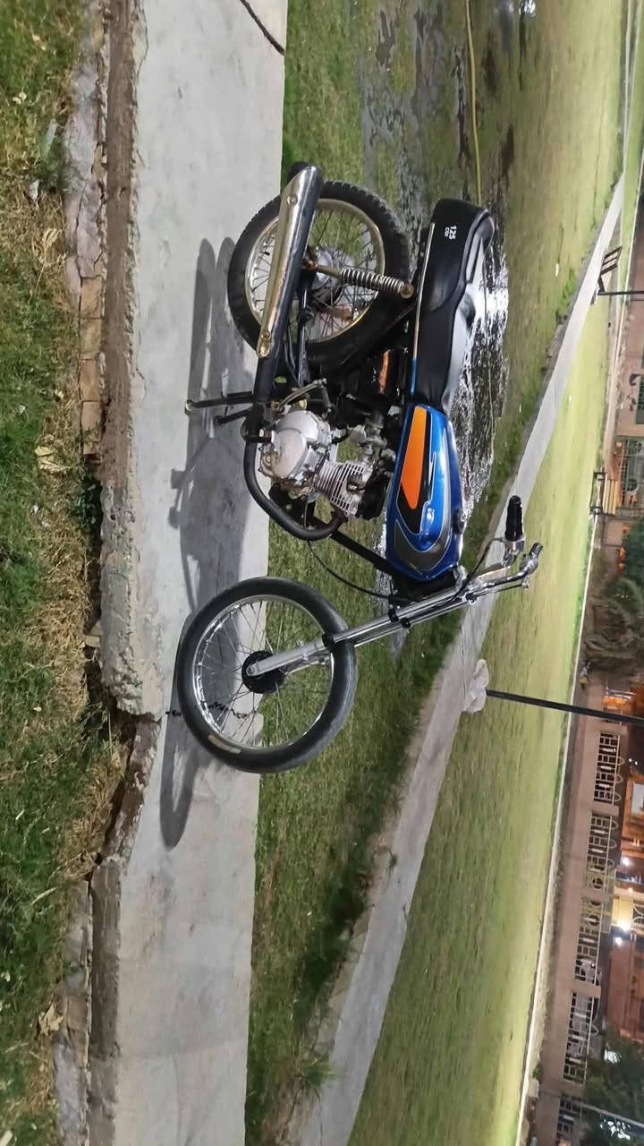 كلك للبيع مال شغل
شغاله وخير من الله نقصها الورة بنجر
جاملغات بيها جدد وضفيرة تشغيل هم جديدة
250 قفل اخيك لتعامل شراي تشلع عيوني مو شراي لتدوخني
نجف كوفة ***********
