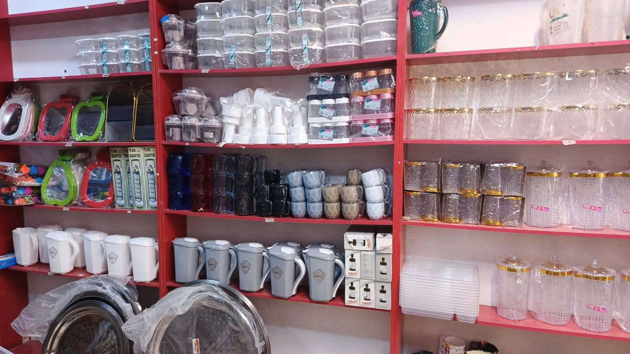 تم بعون الله تعالى افتتاح مجمع سمير الشكاكي حاجه ب 1000 وكلشي وكلاشي منزليه اكسسوارات مكياج عطور جاهزه معطرات وكل ماتحتازه العائلة العنوان الديواني الدغاره شارع الجنابات خلف شركت الكفيل مجاور مجمع ابو تبارك 
***********/*********** ويوجد لدينا توصيل جميع المحافظات
